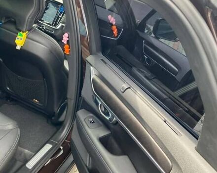 Вольво В90 2018 в Ровно на Automoto.ua Коричневый Вольво В90, объемом двигателя 1.97 л и пробегом 123 тыс. км за 31000 $, фото 13 на Automoto.ua