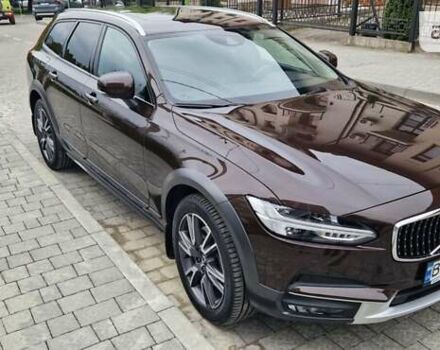 Коричневий Вольво В90, об'ємом двигуна 1.97 л та пробігом 69 тис. км за 40500 $, фото 1 на Automoto.ua