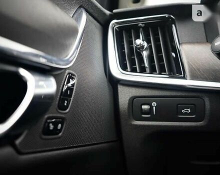 Вольво В90, объемом двигателя 2 л и пробегом 90 тыс. км за 24900 $, фото 21 на Automoto.ua