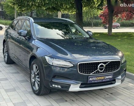 Вольво В90, об'ємом двигуна 2 л та пробігом 82 тис. км за 31900 $, фото 1 на Automoto.ua