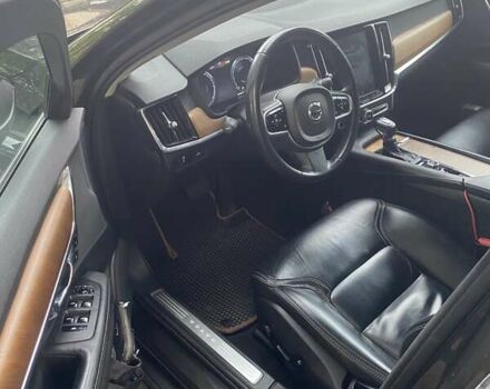 Вольво В90, объемом двигателя 1.97 л и пробегом 250 тыс. км за 17401 $, фото 6 на Automoto.ua