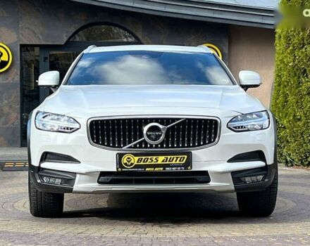 Вольво В90, объемом двигателя 2 л и пробегом 59 тыс. км за 36900 $, фото 1 на Automoto.ua