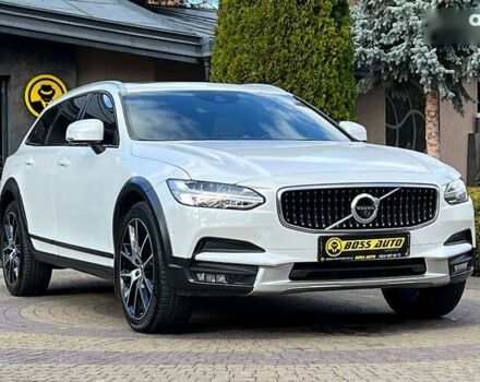 Вольво В90, объемом двигателя 2 л и пробегом 59 тыс. км за 36900 $, фото 1 на Automoto.ua