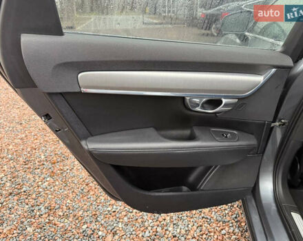 Сірий Вольво В90, об'ємом двигуна 1.97 л та пробігом 230 тис. км за 36500 $, фото 43 на Automoto.ua