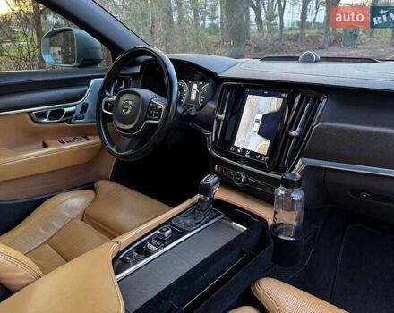 Серый Вольво В90, объемом двигателя 2 л и пробегом 174 тыс. км за 28990 $, фото 43 на Automoto.ua