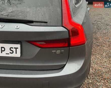 Сірий Вольво В90, об'ємом двигуна 1.97 л та пробігом 230 тис. км за 36500 $, фото 17 на Automoto.ua