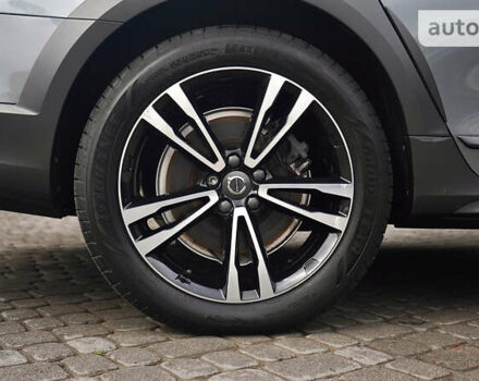 Серый Вольво В90, объемом двигателя 1.97 л и пробегом 90 тыс. км за 24900 $, фото 19 на Automoto.ua