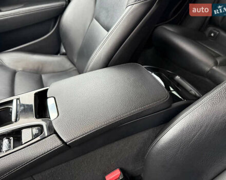 Сірий Вольво В90, об'ємом двигуна 1.97 л та пробігом 230 тис. км за 36500 $, фото 37 на Automoto.ua