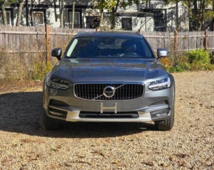 Серый Вольво В90, объемом двигателя 2 л и пробегом 54 тыс. км за 13300 $, фото 1 на Automoto.ua