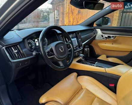 Серый Вольво В90, объемом двигателя 2 л и пробегом 174 тыс. км за 28990 $, фото 16 на Automoto.ua