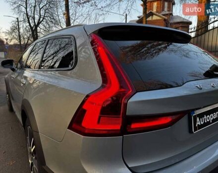 Серый Вольво В90, объемом двигателя 2 л и пробегом 174 тыс. км за 28990 $, фото 8 на Automoto.ua