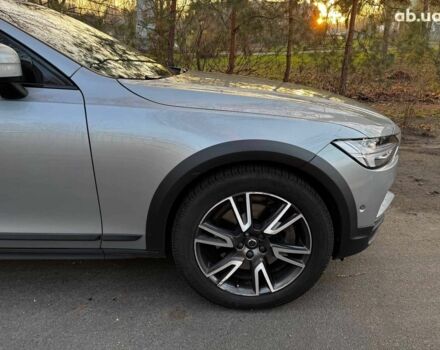 Серый Вольво В90, объемом двигателя 2 л и пробегом 174 тыс. км за 28990 $, фото 4 на Automoto.ua