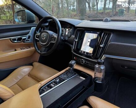 Серый Вольво В90, объемом двигателя 2 л и пробегом 174 тыс. км за 28990 $, фото 43 на Automoto.ua