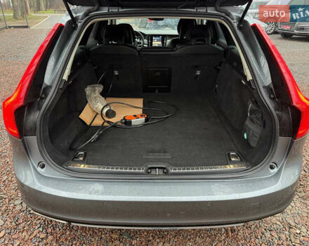 Сірий Вольво В90, об'ємом двигуна 1.97 л та пробігом 230 тис. км за 36500 $, фото 53 на Automoto.ua