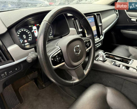 Сірий Вольво В90, об'ємом двигуна 1.97 л та пробігом 230 тис. км за 36500 $, фото 36 на Automoto.ua