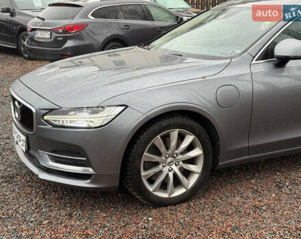 Сірий Вольво В90, об'ємом двигуна 1.97 л та пробігом 230 тис. км за 36500 $, фото 4 на Automoto.ua