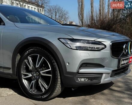 Сірий Вольво В90, об'ємом двигуна 2 л та пробігом 174 тис. км за 24340 $, фото 7 на Automoto.ua