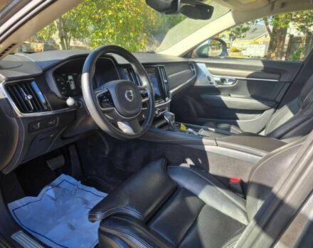 Серый Вольво В90, объемом двигателя 2 л и пробегом 54 тыс. км за 13300 $, фото 6 на Automoto.ua