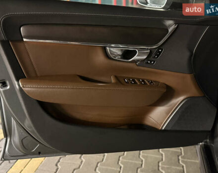 Серый Вольво В90, объемом двигателя 1.97 л и пробегом 161 тыс. км за 34126 $, фото 55 на Automoto.ua