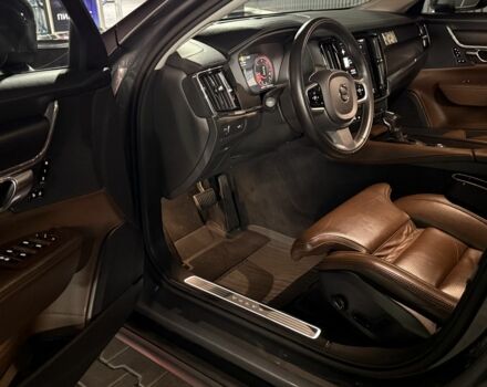 Серый Вольво В90, объемом двигателя 2 л и пробегом 161 тыс. км за 35000 $, фото 21 на Automoto.ua