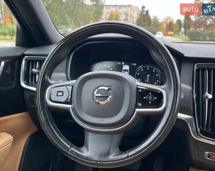 Серый Вольво В90, объемом двигателя 1.97 л и пробегом 107 тыс. км за 31000 $, фото 79 на Automoto.ua