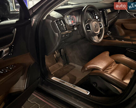 Серый Вольво В90, объемом двигателя 1.97 л и пробегом 161 тыс. км за 34126 $, фото 24 на Automoto.ua