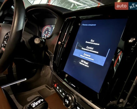 Серый Вольво В90, объемом двигателя 1.97 л и пробегом 161 тыс. км за 34126 $, фото 42 на Automoto.ua