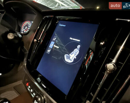 Серый Вольво В90, объемом двигателя 1.97 л и пробегом 161 тыс. км за 34126 $, фото 43 на Automoto.ua