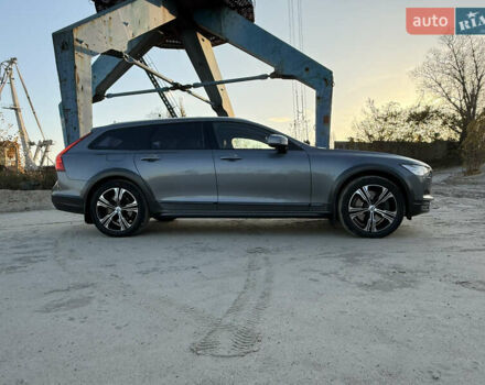 Серый Вольво В90, объемом двигателя 1.97 л и пробегом 161 тыс. км за 34126 $, фото 4 на Automoto.ua