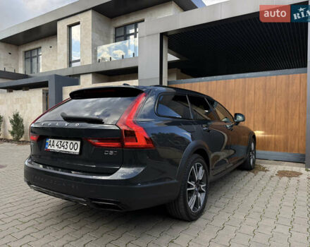 Вольво В90 2020 в Одессе на Automoto.ua Серый Вольво В90, объемом двигателя 1.97 л и пробегом 228 тыс. км за 31000 $, фото 10 на Automoto.ua