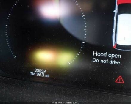 Серый Вольво В90, объемом двигателя 2 л и пробегом 30 тыс. км за 7000 $, фото 14 на Automoto.ua