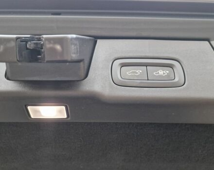 Серый Вольво В90, объемом двигателя 2 л и пробегом 68 тыс. км за 63231 $, фото 12 на Automoto.ua