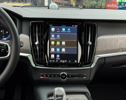 Вольво В90 2023 в Киеве на Automoto.ua Серый Вольво В90, объемом двигателя 1.97 л и пробегом 69 тыс. км за 53000 $, фото 18 на Automoto.ua