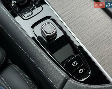 Вольво В90 2023 в Киеве на Automoto.ua Серый Вольво В90, объемом двигателя 1.97 л и пробегом 69 тыс. км за 53000 $, фото 20 на Automoto.ua