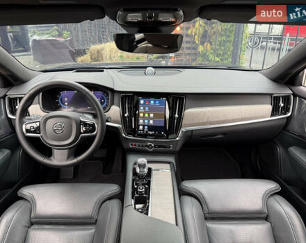 Вольво В90 2023 в Киеве на Automoto.ua Серый Вольво В90, объемом двигателя 1.97 л и пробегом 69 тыс. км за 53000 $, фото 15 на Automoto.ua