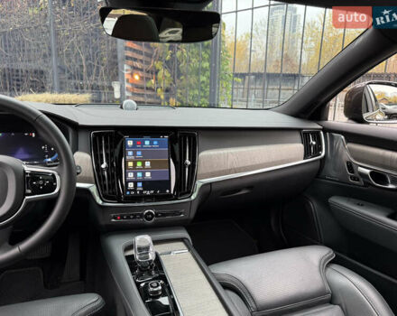 Вольво В90 2023 в Киеве на Automoto.ua Серый Вольво В90, объемом двигателя 1.97 л и пробегом 69 тыс. км за 53000 $, фото 16 на Automoto.ua