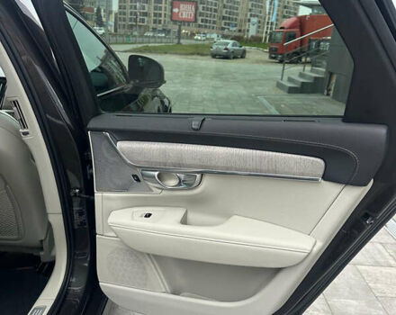 Серый Вольво В90, объемом двигателя 1.97 л и пробегом 50 тыс. км за 58000 $, фото 18 на Automoto.ua