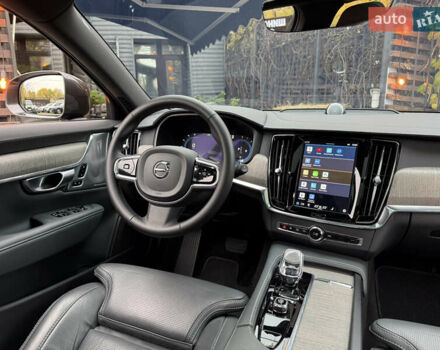 Вольво В90 2023 в Киеве на Automoto.ua Серый Вольво В90, объемом двигателя 1.97 л и пробегом 69 тыс. км за 53000 $, фото 14 на Automoto.ua