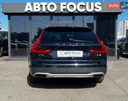 Синій Вольво В90, об'ємом двигуна 1.97 л та пробігом 144 тис. км за 26990 $, фото 6 на Automoto.ua