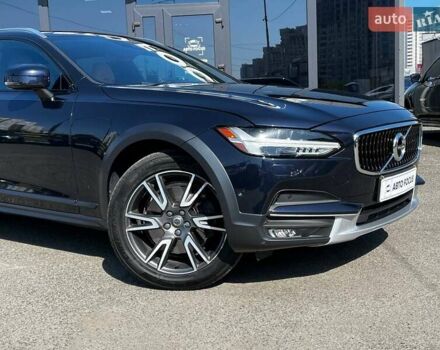 Синій Вольво В90, об'ємом двигуна 1.97 л та пробігом 144 тис. км за 26990 $, фото 1 на Automoto.ua