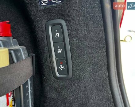 Синій Вольво В90, об'ємом двигуна 1.97 л та пробігом 140 тис. км за 27990 $, фото 44 на Automoto.ua