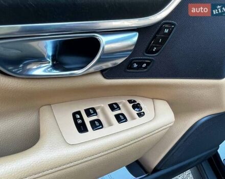 Синій Вольво В90, об'ємом двигуна 1.97 л та пробігом 144 тис. км за 26990 $, фото 16 на Automoto.ua