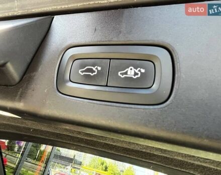 Синій Вольво В90, об'ємом двигуна 1.97 л та пробігом 144 тис. км за 26990 $, фото 11 на Automoto.ua