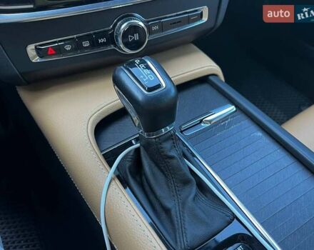 Синій Вольво В90, об'ємом двигуна 1.97 л та пробігом 144 тис. км за 26990 $, фото 33 на Automoto.ua