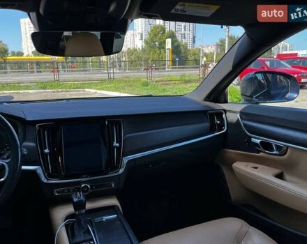 Синій Вольво В90, об'ємом двигуна 1.97 л та пробігом 144 тис. км за 26990 $, фото 42 на Automoto.ua