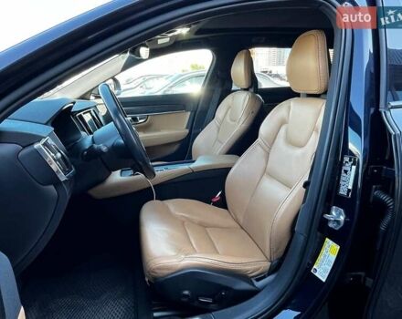 Синій Вольво В90, об'ємом двигуна 1.97 л та пробігом 144 тис. км за 26990 $, фото 10 на Automoto.ua