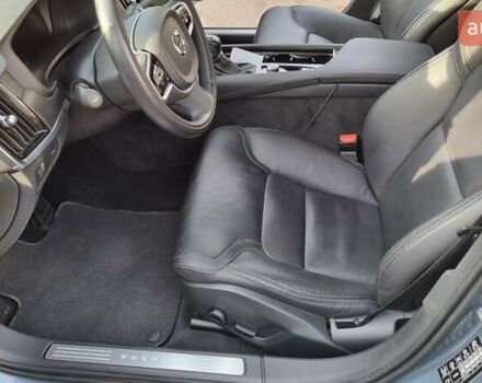 Синій Вольво В90, об'ємом двигуна 1.97 л та пробігом 124 тис. км за 31000 $, фото 23 на Automoto.ua