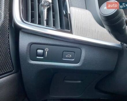 Синий Вольво В90, объемом двигателя 1.97 л и пробегом 57 тыс. км за 44500 $, фото 18 на Automoto.ua