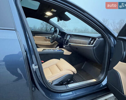 Синий Вольво В90, объемом двигателя 1.97 л и пробегом 35 тыс. км за 46900 $, фото 22 на Automoto.ua