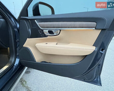 Синий Вольво В90, объемом двигателя 1.97 л и пробегом 35 тыс. км за 46900 $, фото 24 на Automoto.ua